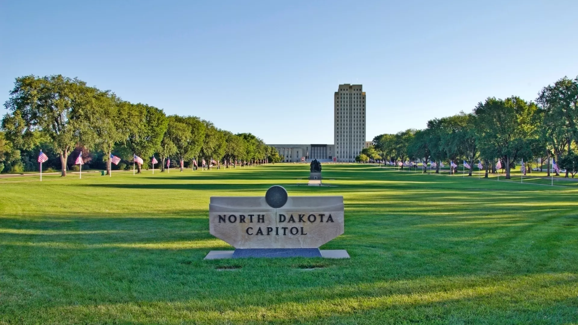 image of ND Capitol in the summer