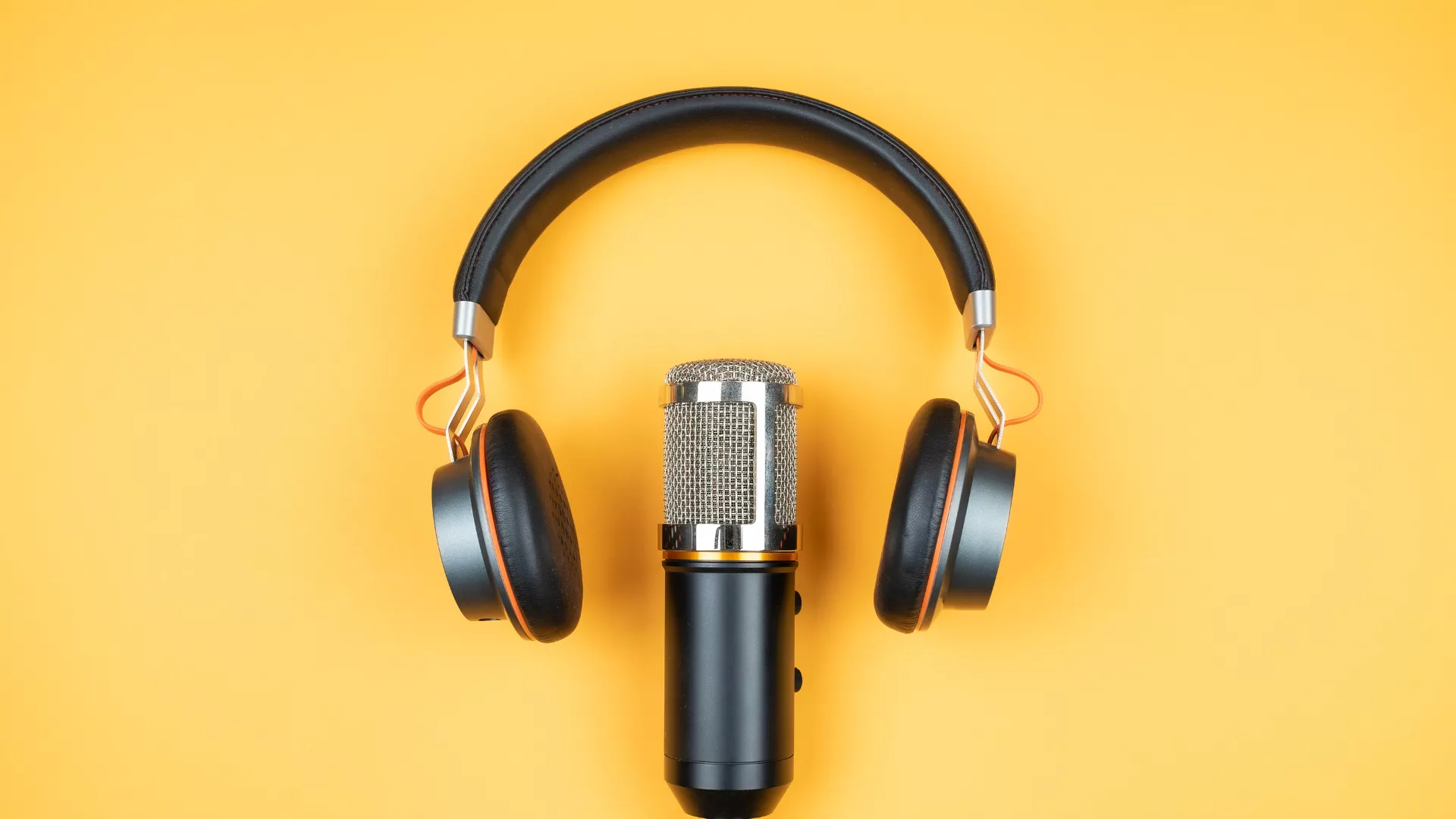podcast headphones and microphone